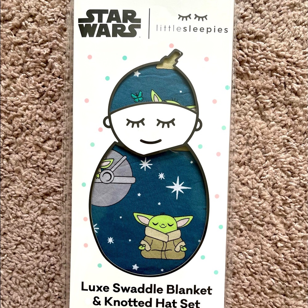 Star War Swaddle and knotted hat Set